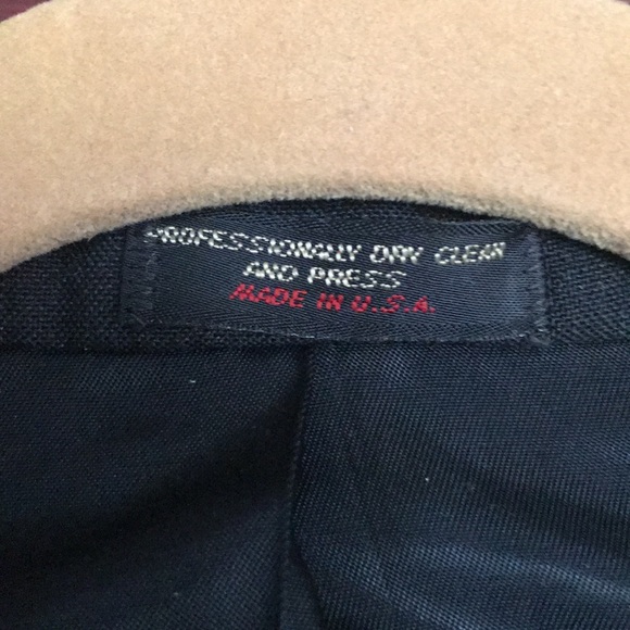 Men’s suit jacket! - Picture 3 of 4